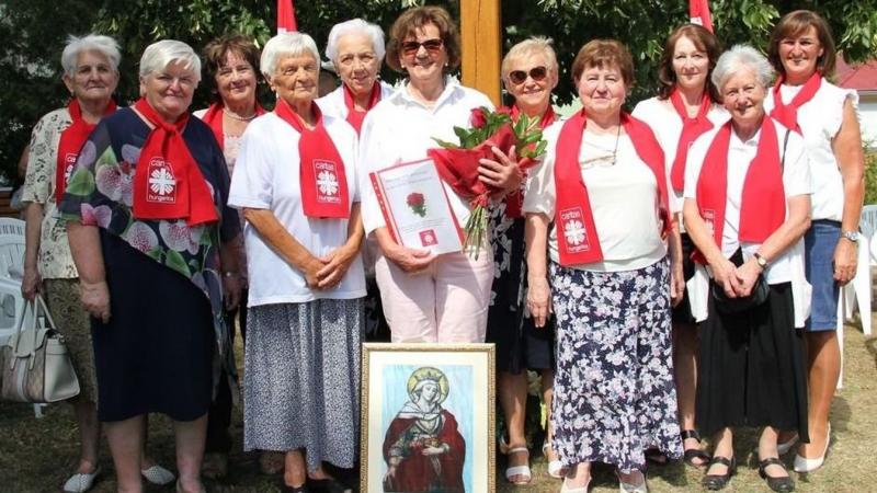 A Bakony festői táján olyan hölgyeket ismertek el, akik elkötelezetten szolgálják közösségüket, és aktívan részt vesznek a helyi életben.