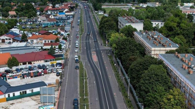 A Sámsoni úti laktanya kapuügyeletese fegyvertelen volt, ám ennek ellenére tragikus módon agyonlőtték.