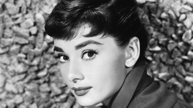 Férfiak, akik elnyerték a világ egyik legelbűvölőbb nőjének szívét – Ők Audrey Hepburn legfontosabb szerelmei.