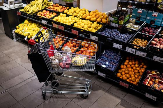 A kiskereskedelmi forgalom jelentősen elmaradt a piaci előrejelzésektől.