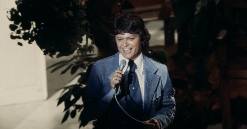 Elhunyt Johnny Rodriguez, a countryzene kiváló művésze.