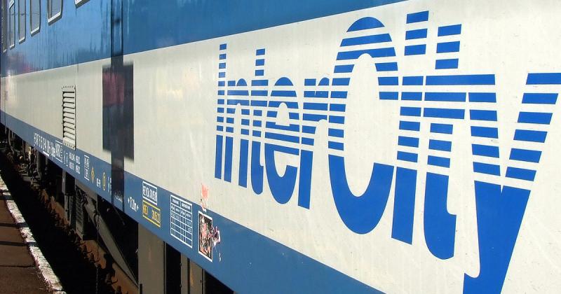 Egy különleges helyzet állt elő: az Intercity vonatnak váratlan pisiszünetet kellett tartania.