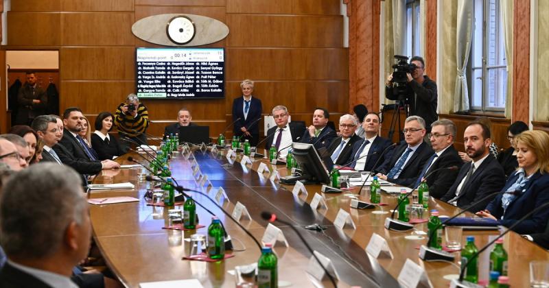 Az Országos Bírói Tanács egyedülálló lépésként az Alkotmánybírósághoz fordult, hogy megkérdőjelezze az igazságügyi reform intézkedéseit.