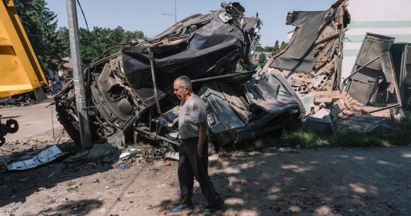 A szankciók hatásai egyre inkább érezhetővé válnak, és Oroszország kénytelen a pénzügyi tartalékaihoz nyúlni, hogy kezelje a kialakult helyzetet.