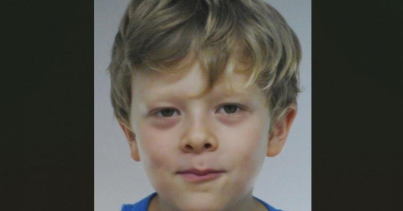 A rendőrség egy kilencéves kisfiú nyomában van, aki eltűnt.